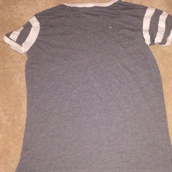 women’s shirt - Picture 3 of 3